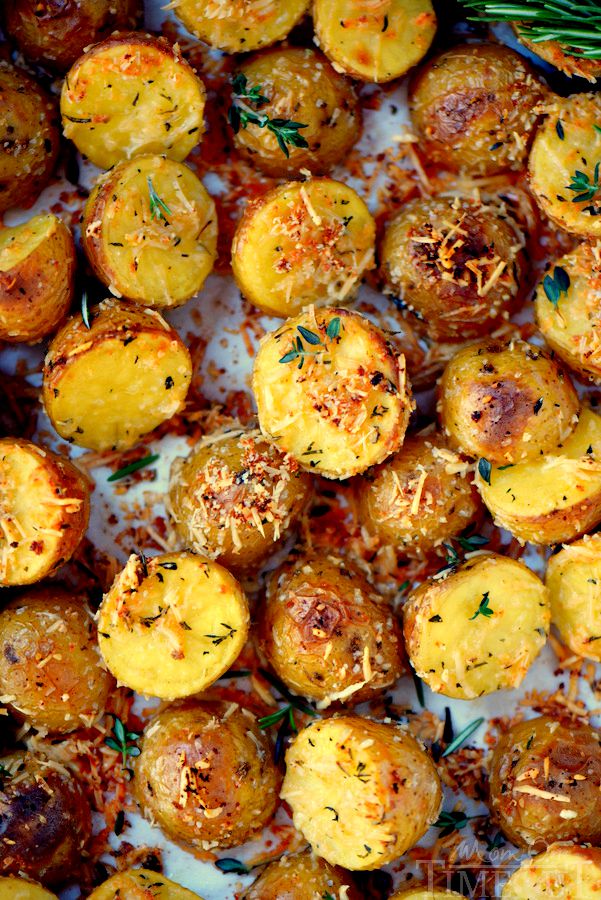 Oven Roasted Herb and Garlic Parmesan Potatoes - Mom On Timeout
