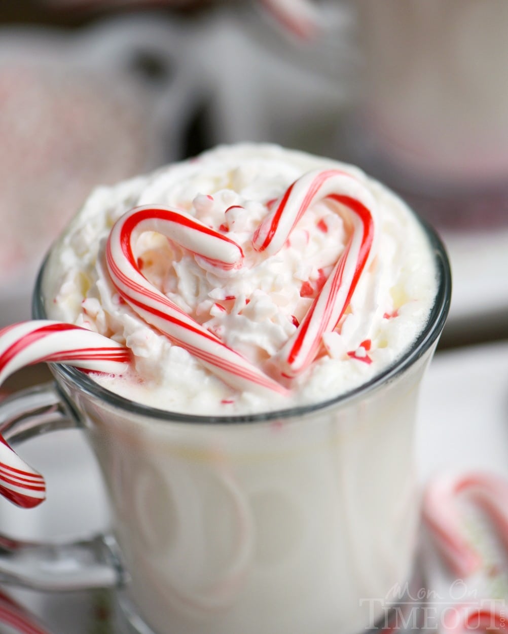 https://www.momontimeout.com/wp-content/uploads/2016/12/slow-cooker-peppermint-white-hot-chocolate-top.jpg