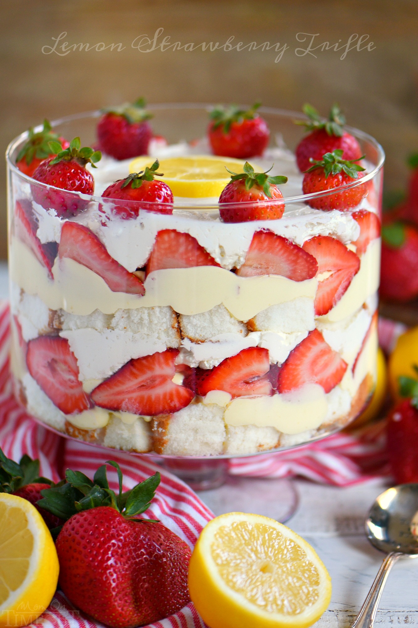 easy-strawberry-trifle-recipe