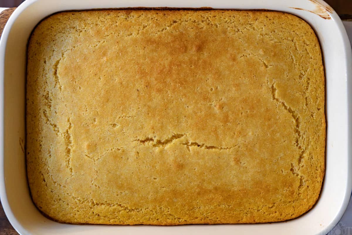 Homemade Cornbread Recipe - Easy & Delicious!