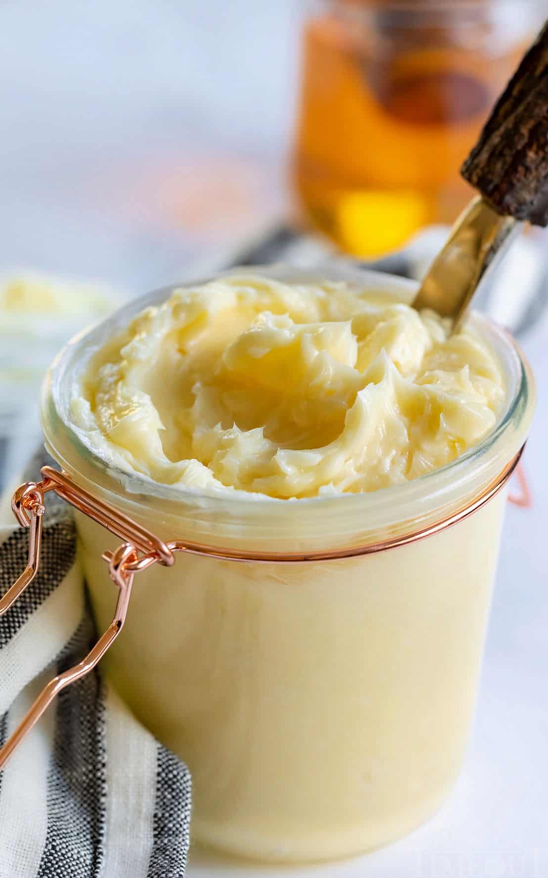 The BEST Honey Butter - Easy and Delicious!