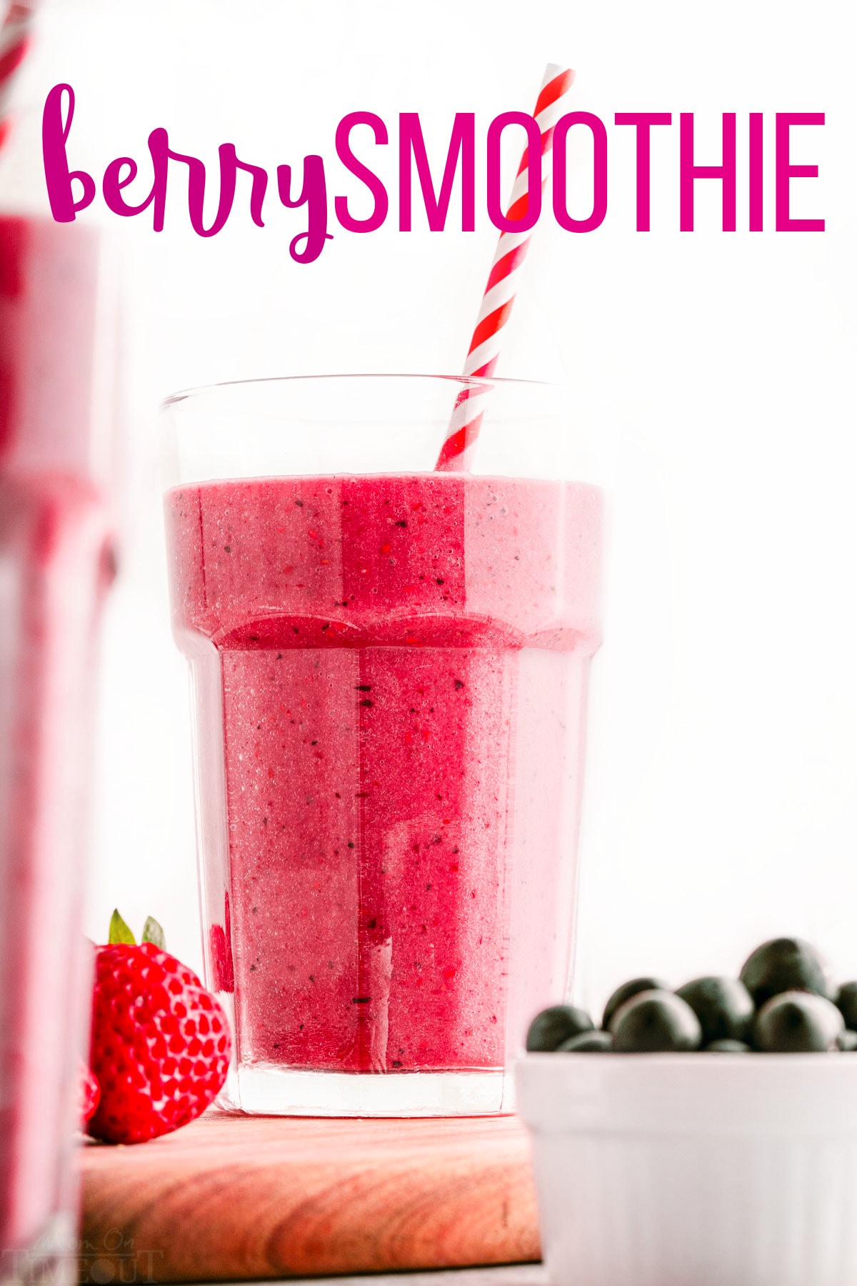 https://www.momontimeout.com/wp-content/uploads/2021/08/berry-smoothie.jpeg