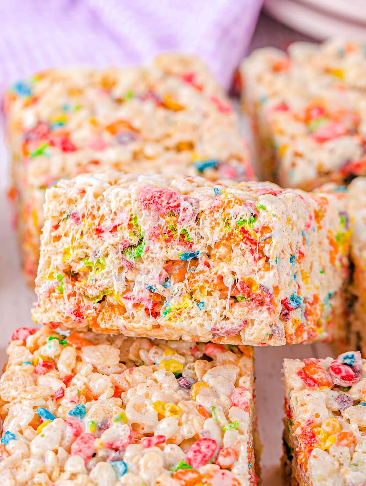 How to Make Colored Rice Krispie Treats - The Savvy Sparrow