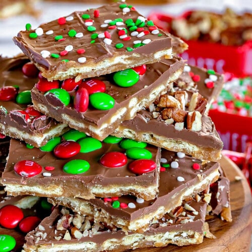 https://www.momontimeout.com/wp-content/uploads/2023/12/christmas-crack-recipe-square-close-up-500x500.jpg